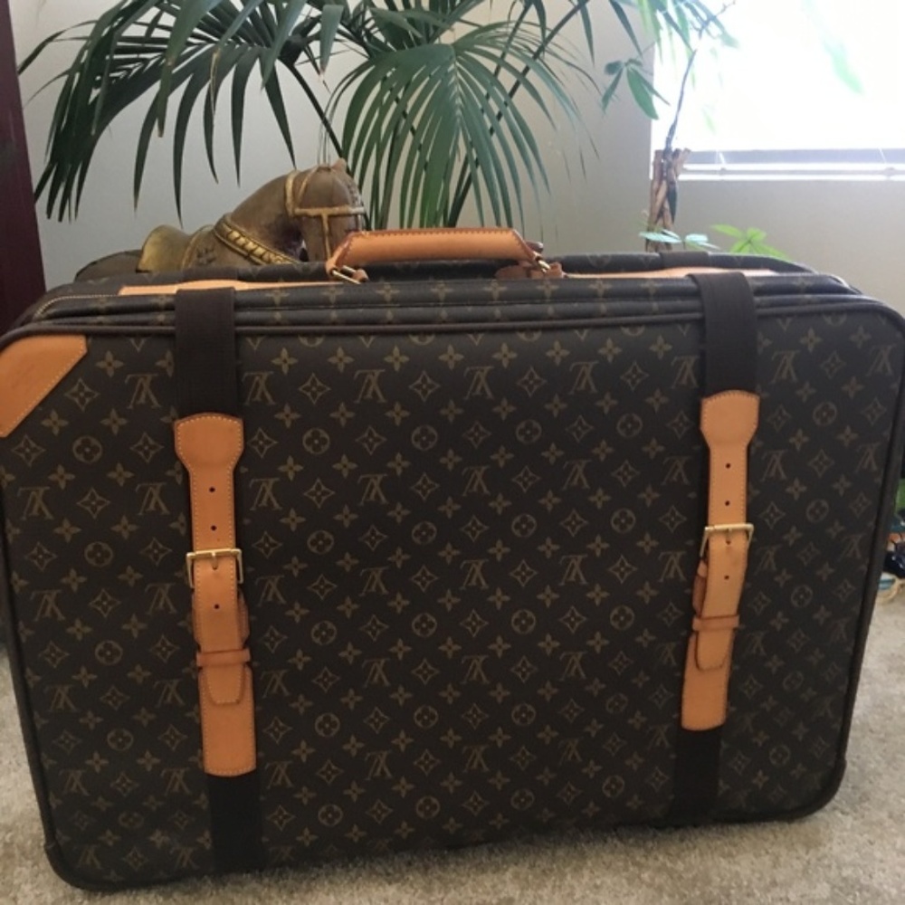 COPY - Louis Vuitton Monogram Satellite 70